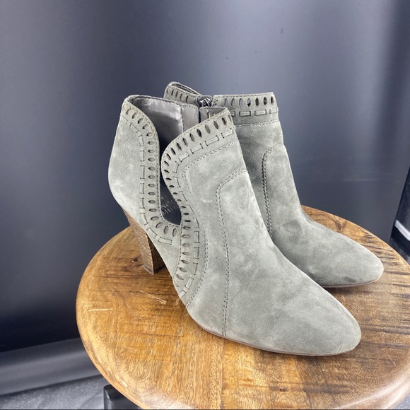 Vince Camuto Reeista Ankle Bootie Grey 